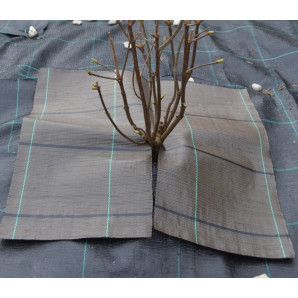 Агроткань Agrojutex 1.05*10 м 100 г/м2 коричневая, в пакете Агроткань Agrojutex 1.05*10 м 100 г/м2 коричневая, в пакете