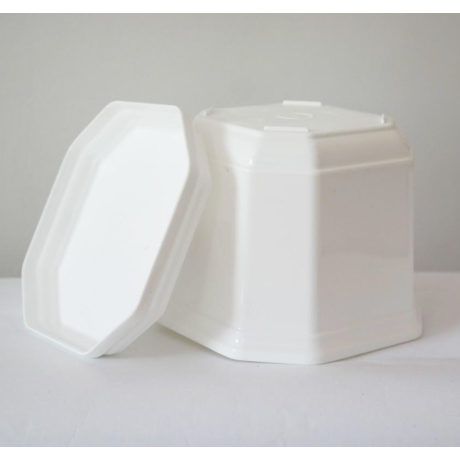 Горшки для цветов "Дама" с подставкой (14 см), белый Горшки для цветов "Дама" с подставкой (14 см), белый