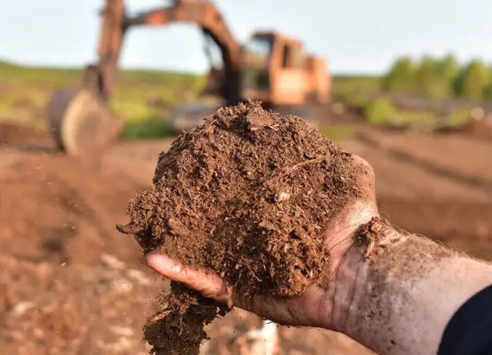 Добыча торфа