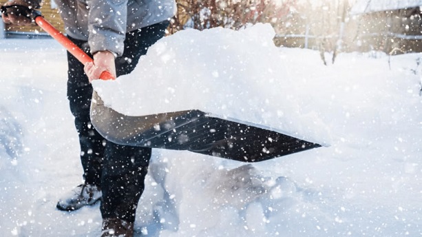 Какие инструменты можно использовать для снегозадержания? Какие инструменты можно использовать для снегозадержания?