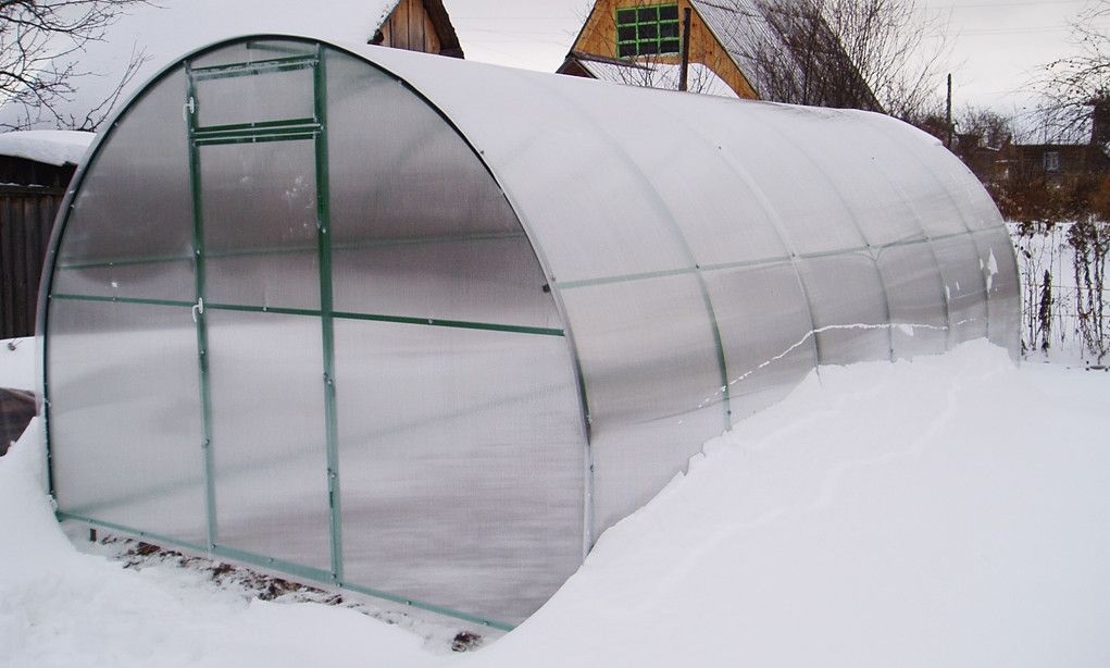 Зимова теплиця